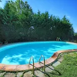 Attractive Mansion With Pool 펜션 *
