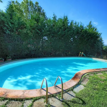 Attractive Mansion With Pool Hébergement de vacances *